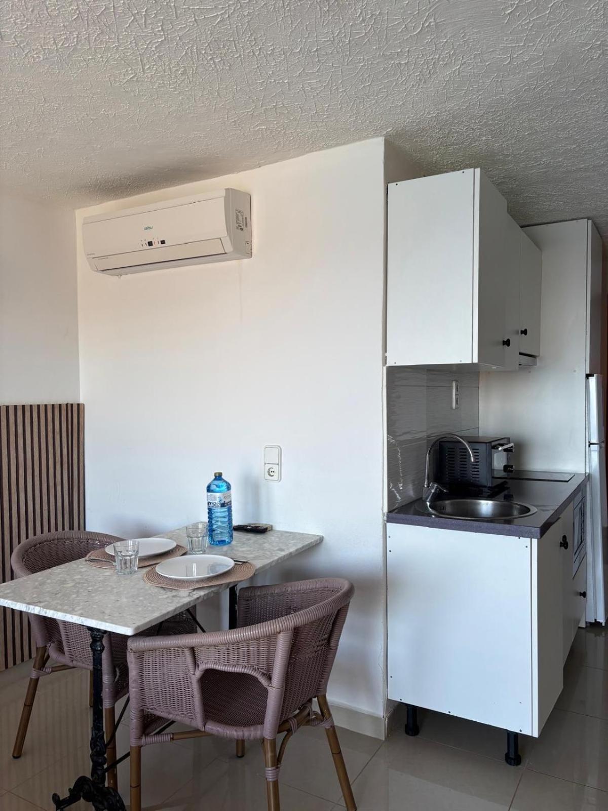 Es Grop Apartamentos Portinatx Exterior photo